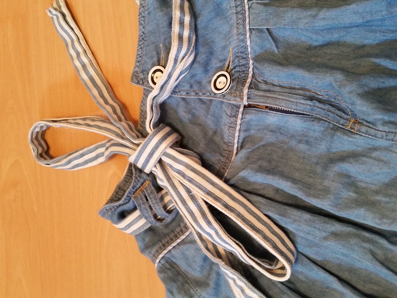 Schöner Sommer Minirock in Jeans Optik mit Taschen und Schleife / Gürtel in Gr. S 