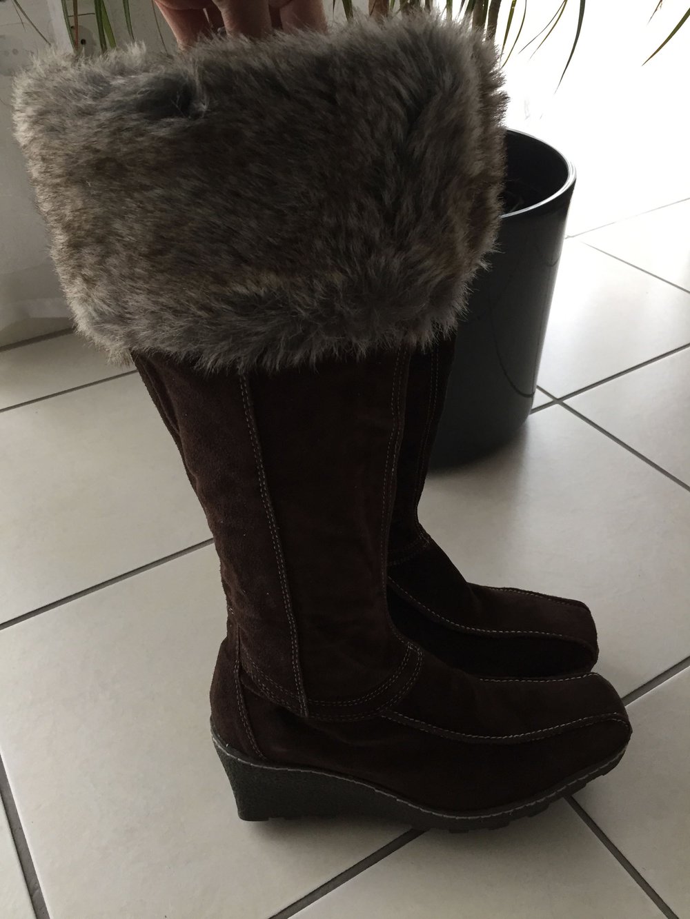 Tolle Keilabsatz Winterstiefel in braun Schuhe 38