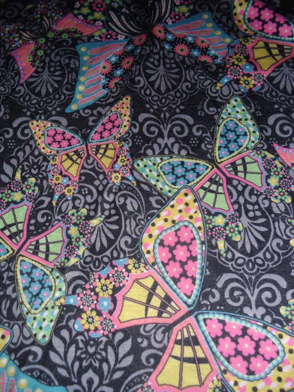 Buntes Top mit Schmetterlingprint