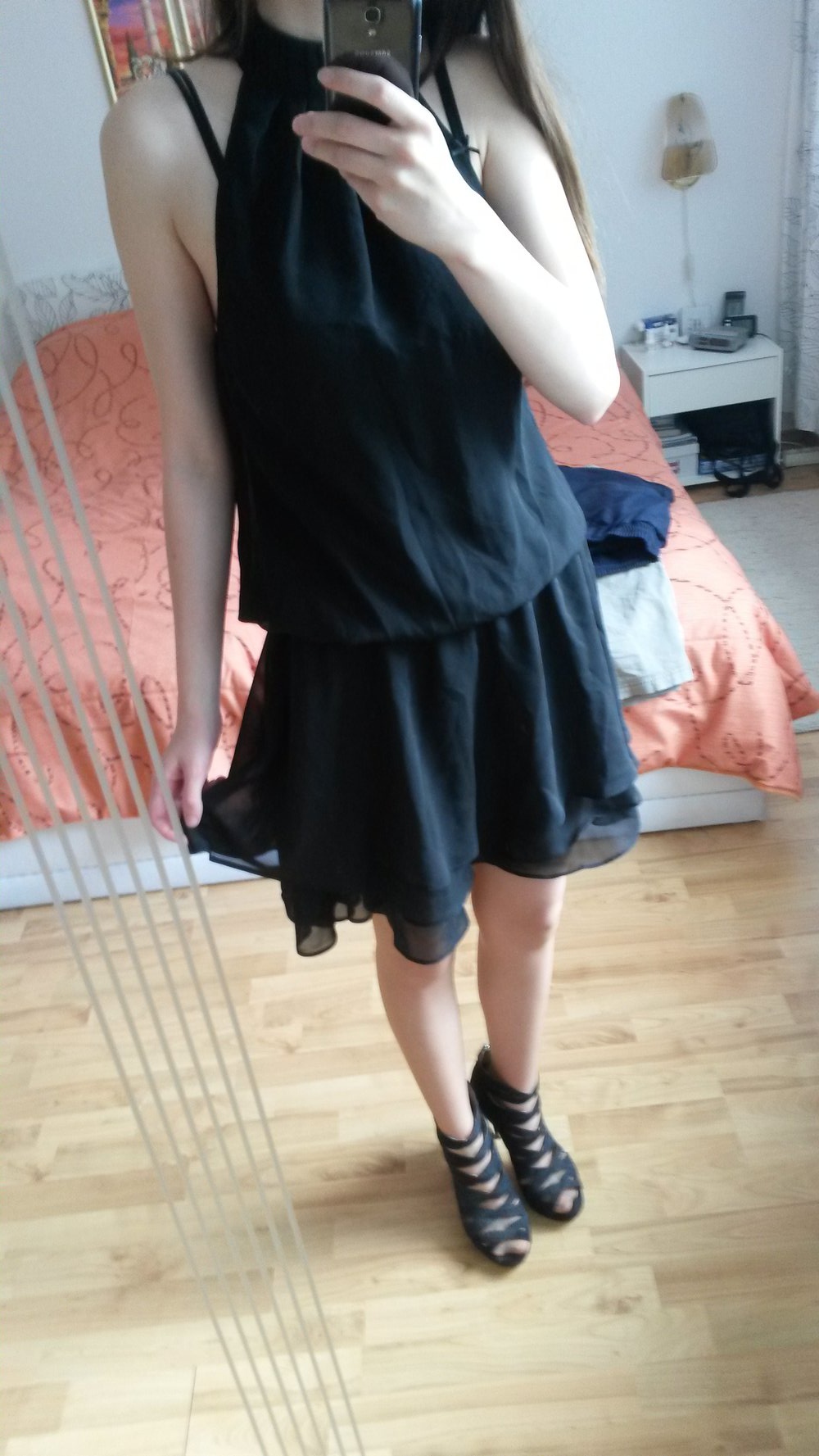 Schwarzes Neckholder Kleid Gr. 36