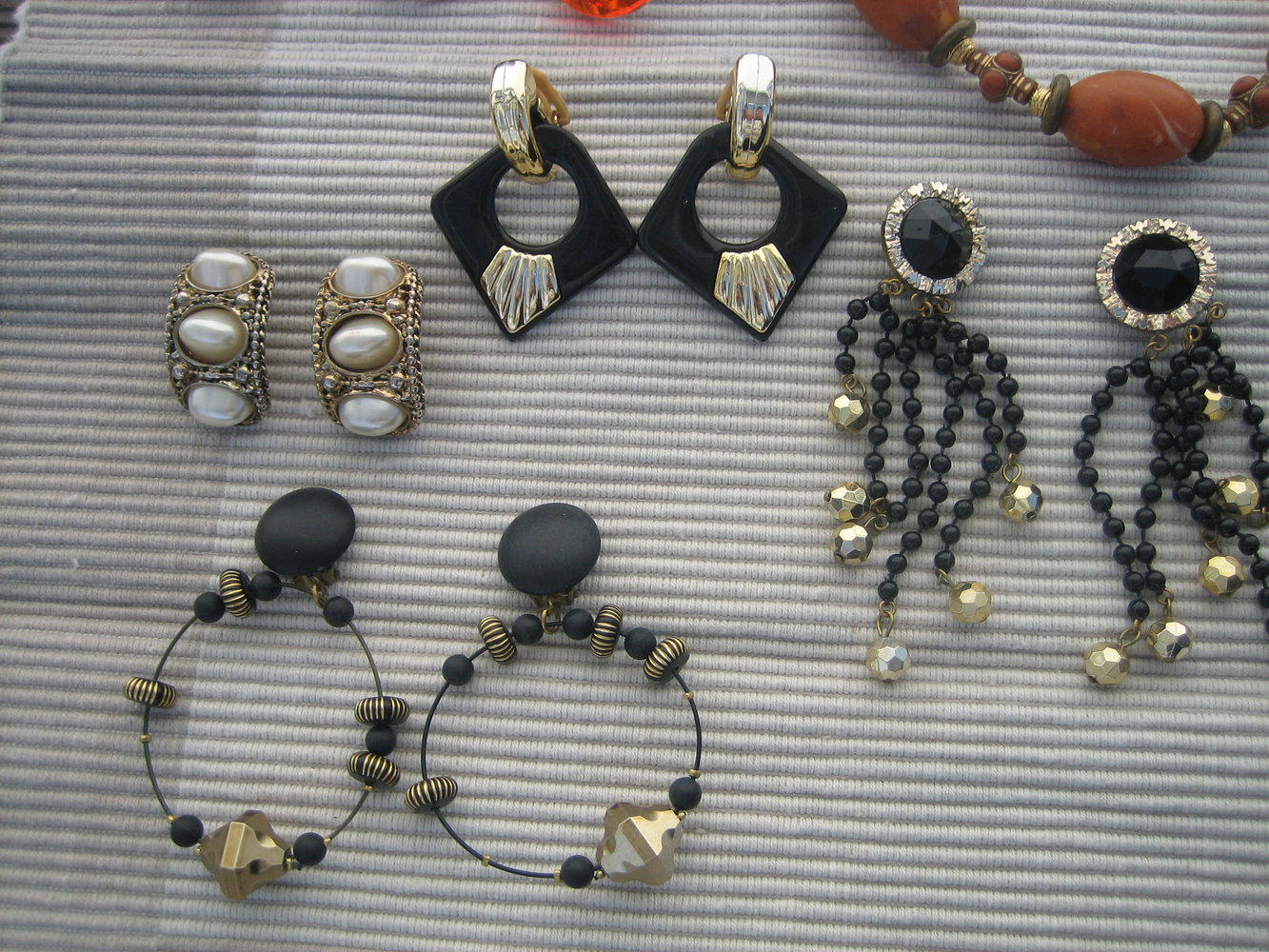 Effektvolle Mode-Schmuck-Teile, kpl. oder auch einzeln - tolle Ergänzung zum Sommer-Outfit!!