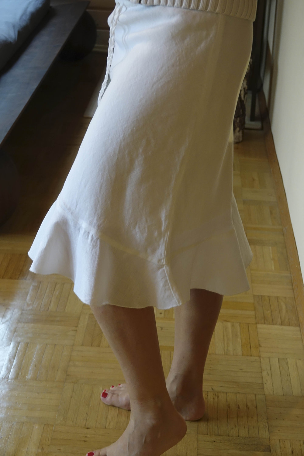 Weißer luftiger Sommerrock