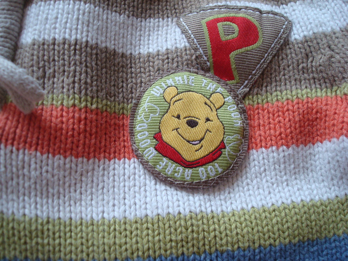 süßer Pullover mit Winnie Pooh Gr. 80