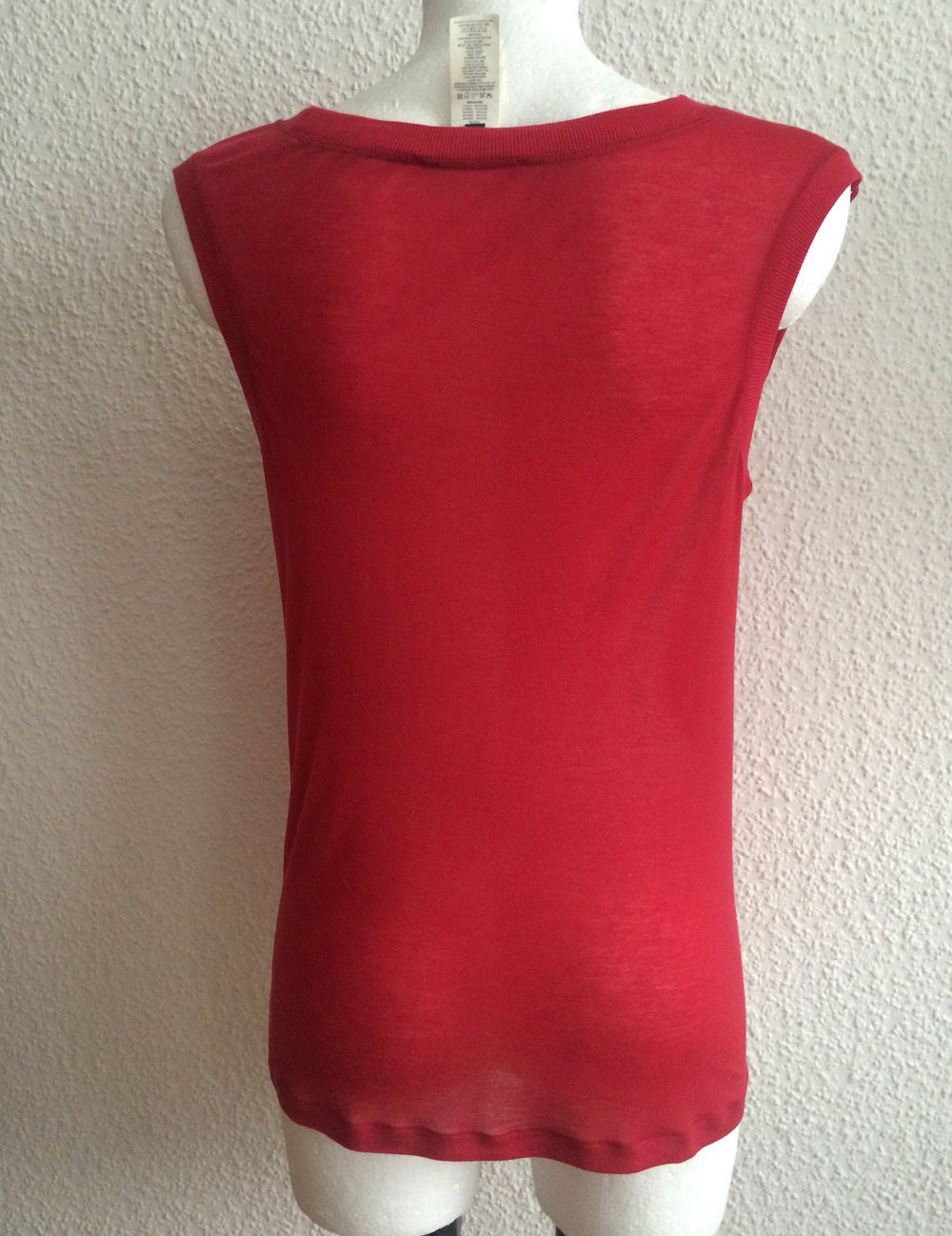 zartes Oberteil, T-shirt, Top, Rot, Viskose Jersey figurbetont und lässig, ärmelloses, Drapiertes Halsausschnitt /Décolleté