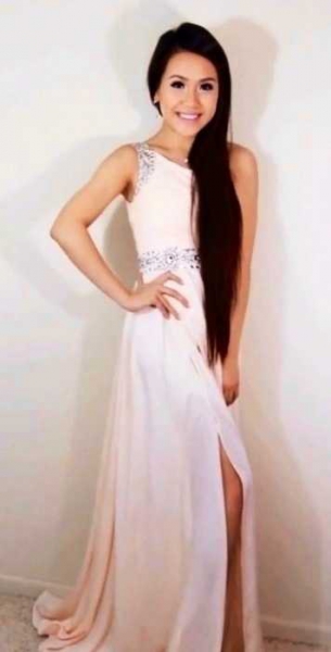 One Shoulder Promdress