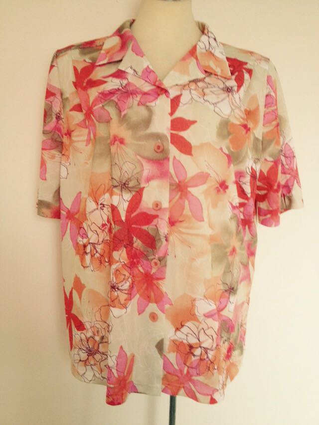 Exclusive Vintage Blümchen Bluse 