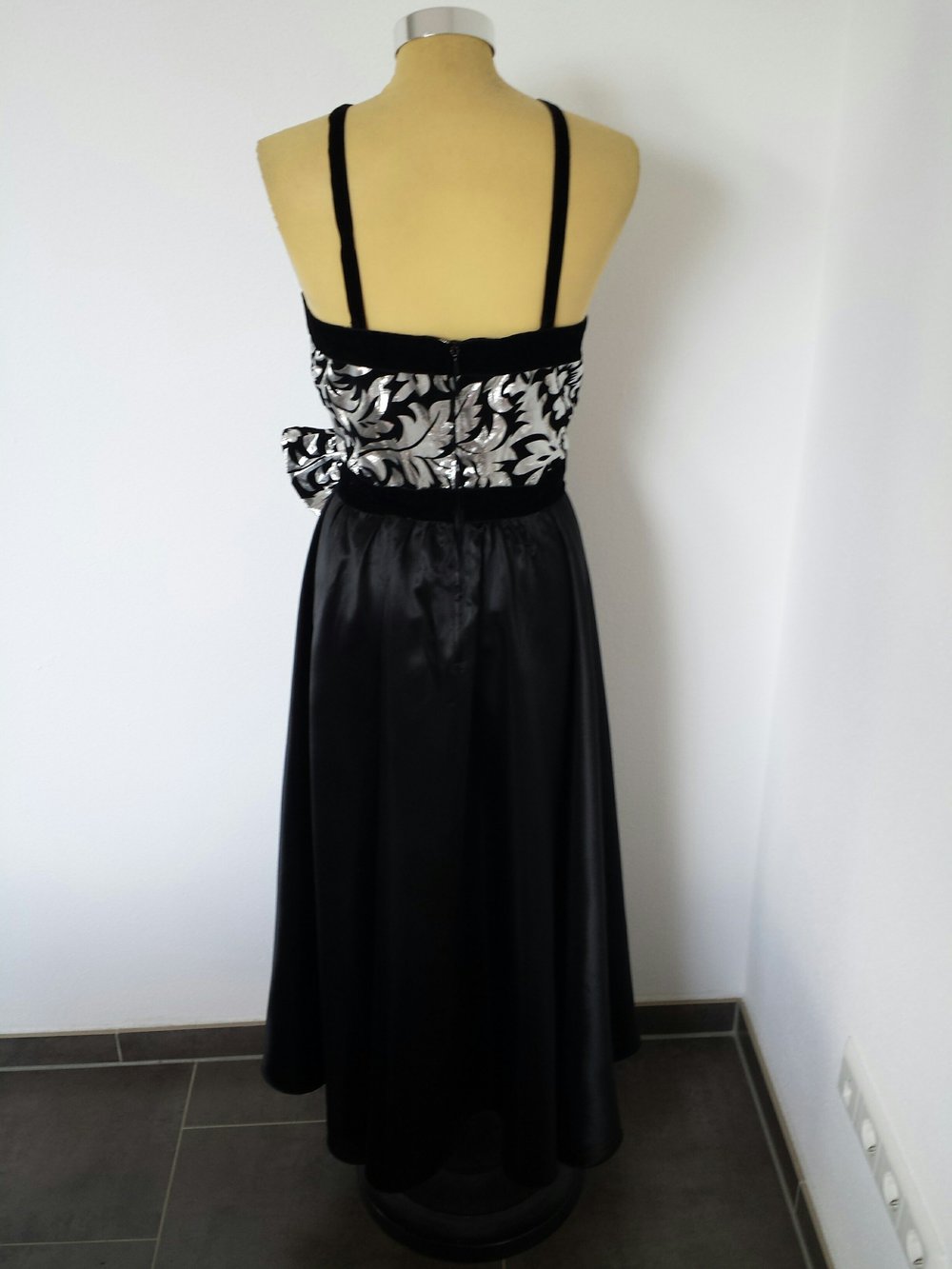 Abendkleid  elegant  schwarz/ Silber 