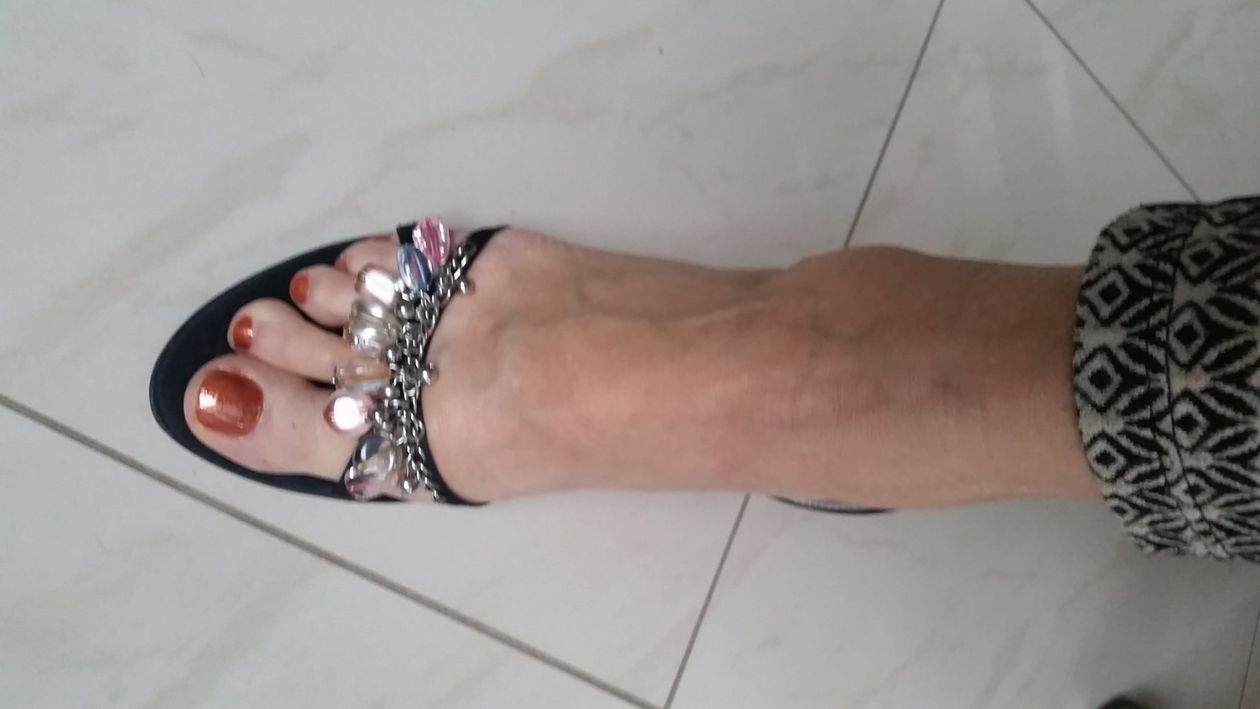 UNISA filigrane Sandalette Slingbacks Riemchen Gr.40 schwarz Satin Schmucksteine