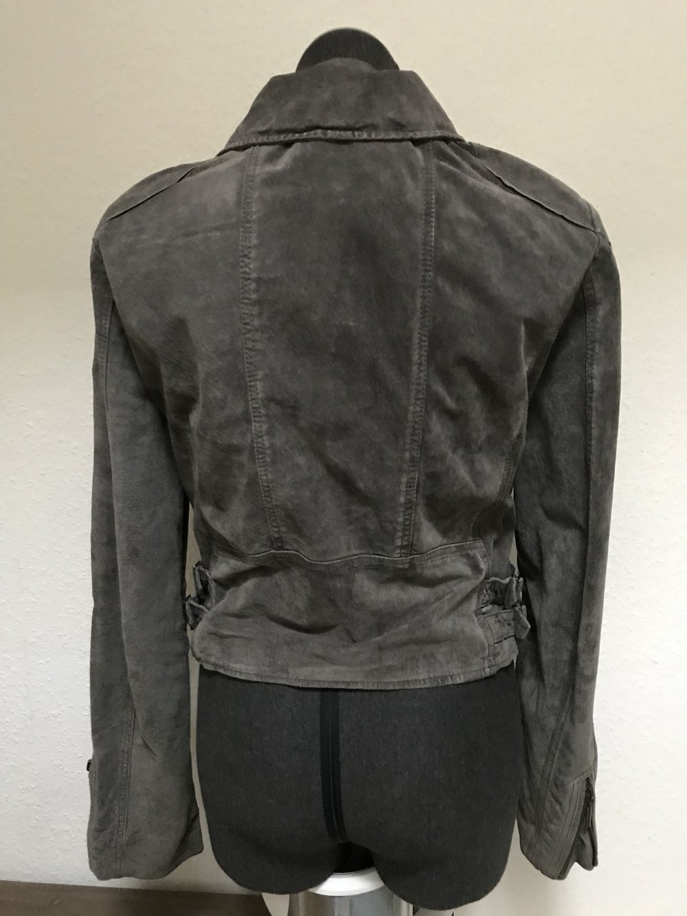 Graue Echtlederjacke von Review 