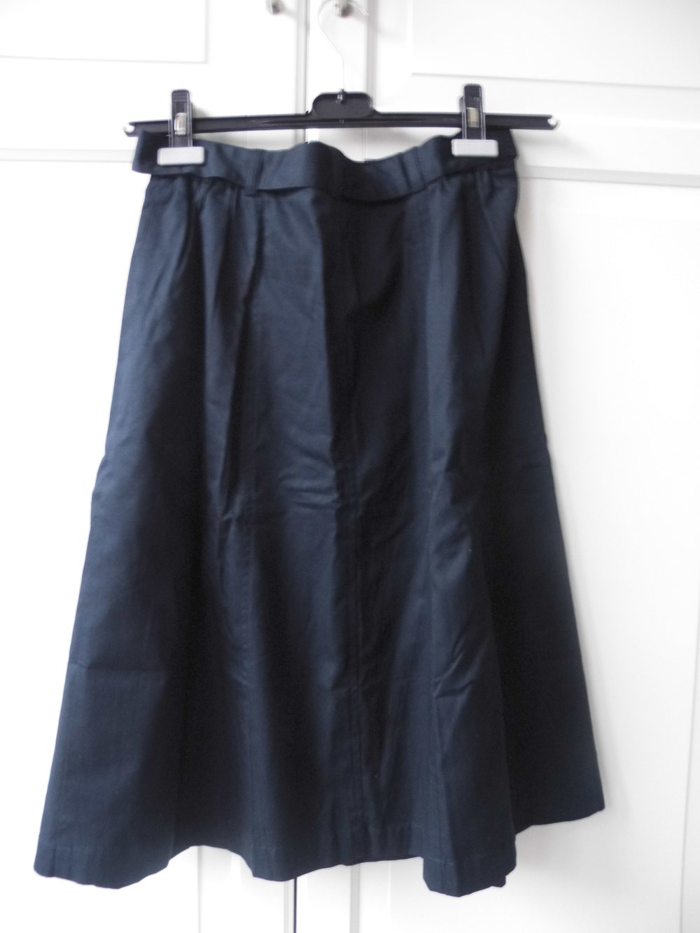 Alfredo Pauly, maritimer knielanger Rock mit goldigen Knöpfen, Wickelrock Optik, Gr. 36 , Gürtel