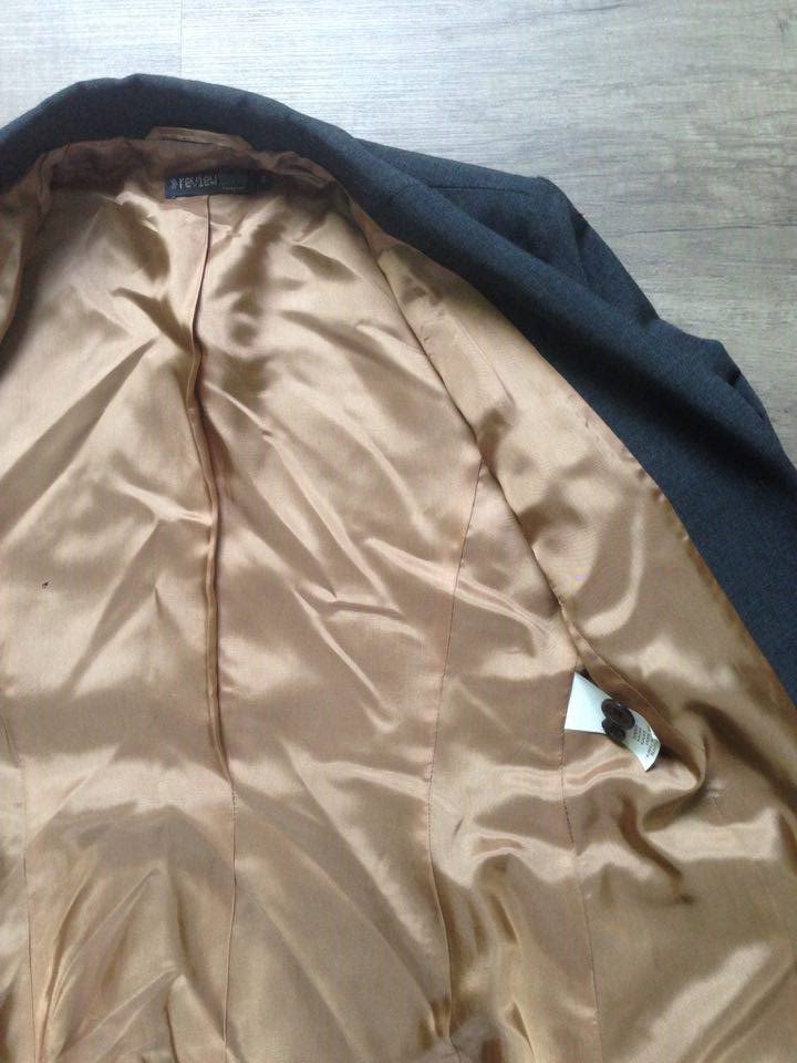 Sexy Kostüm Review Sampler! Minirock & Blazer in zeitlosem Chic! Business!