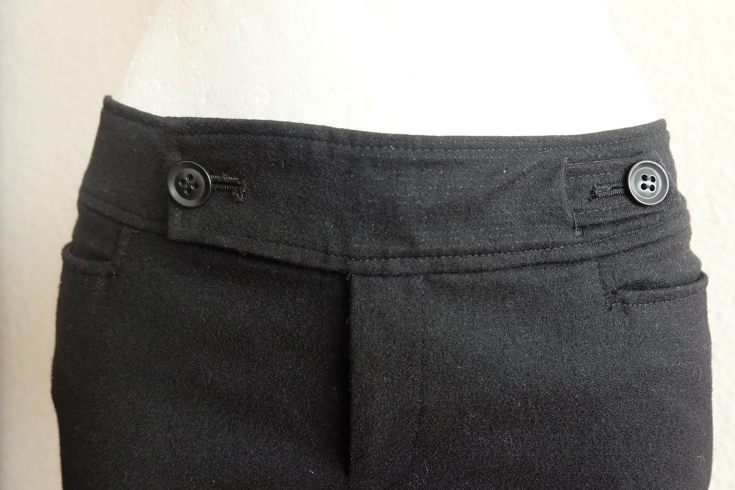 Japanische Knie Hose Hosenrock Wolle mit Silber Fäden