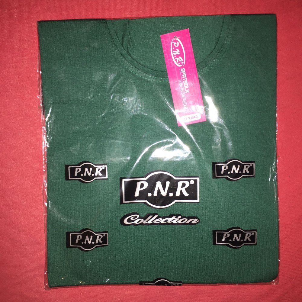 Basic Langarmshirt NEU Originalverpackt