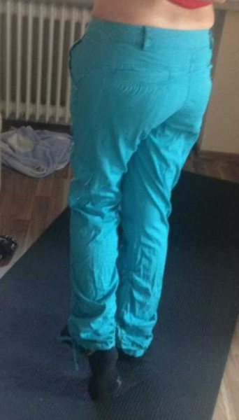 blau/ grüne Hose