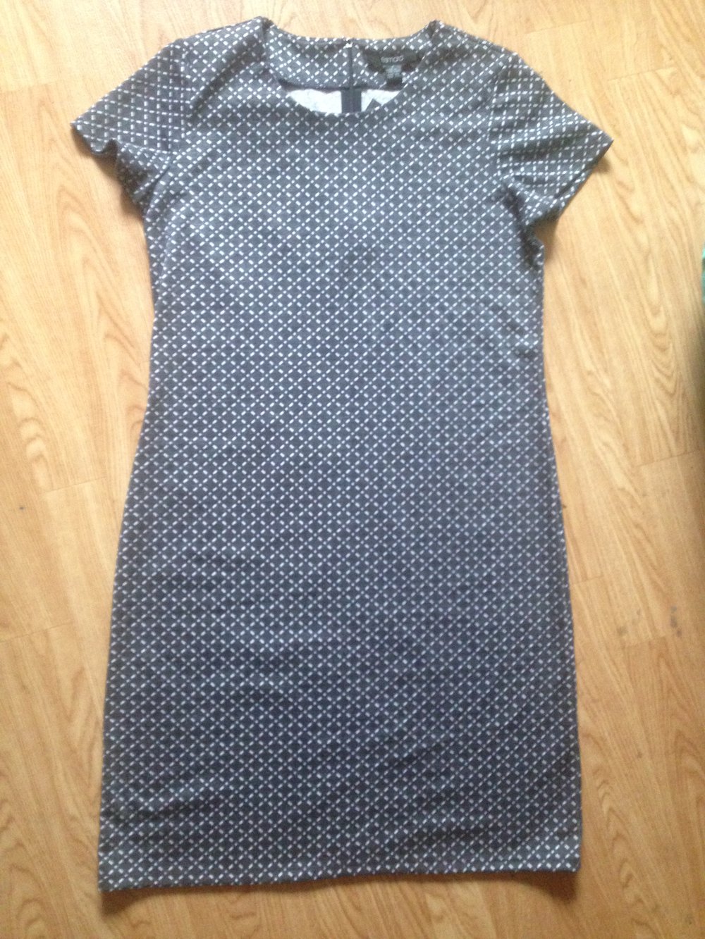 graues Alltags-Kleid