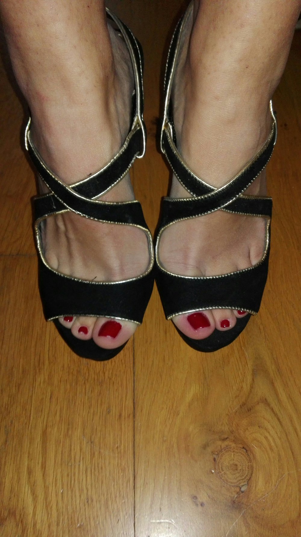 schwarz/gold High Heels