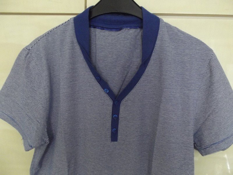 Sehr schönes kurzarm Shirt