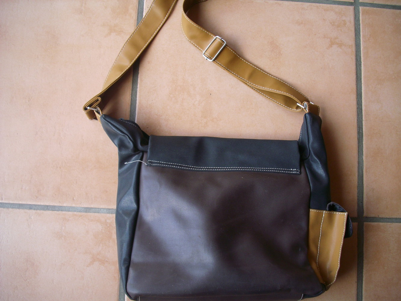 College Tasche, Umhängetasche, Vintage London, Shopper braun, Kunstleder, Tasche, Buisiness, Klassisch Old Scool Look