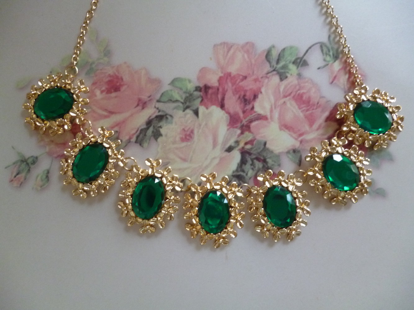 Grüne Blüten Statement Kette neu