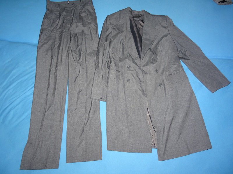 Grauer Hosenanzug von Miss H Gr. 36 / 38 Gehrock und Hose - schick !