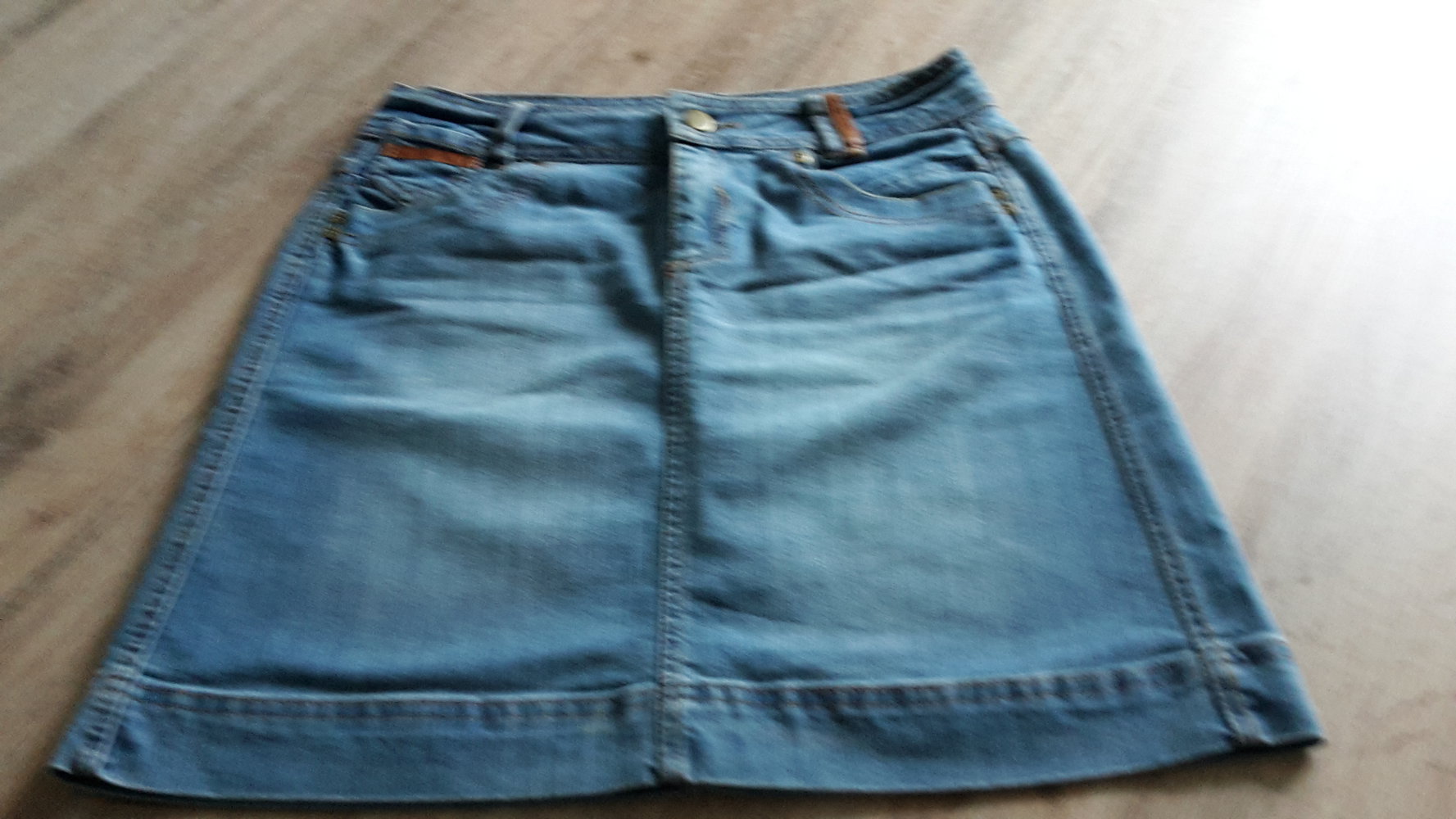 Jeansrock von Promod, hellblau mit Kunstlederapplikationen