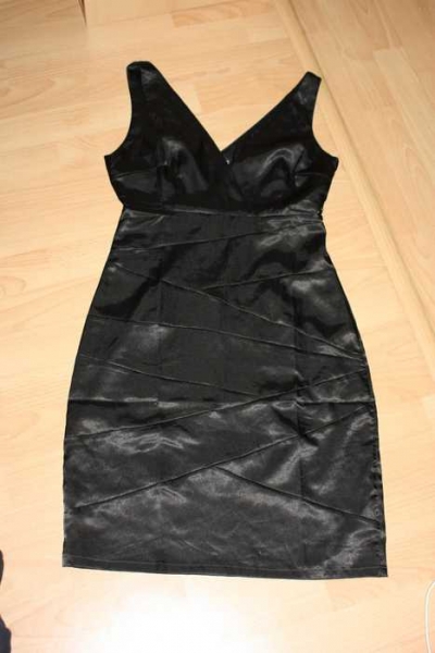 Das kleine Schwarze, Gr. XS / 34, Satin Stoff