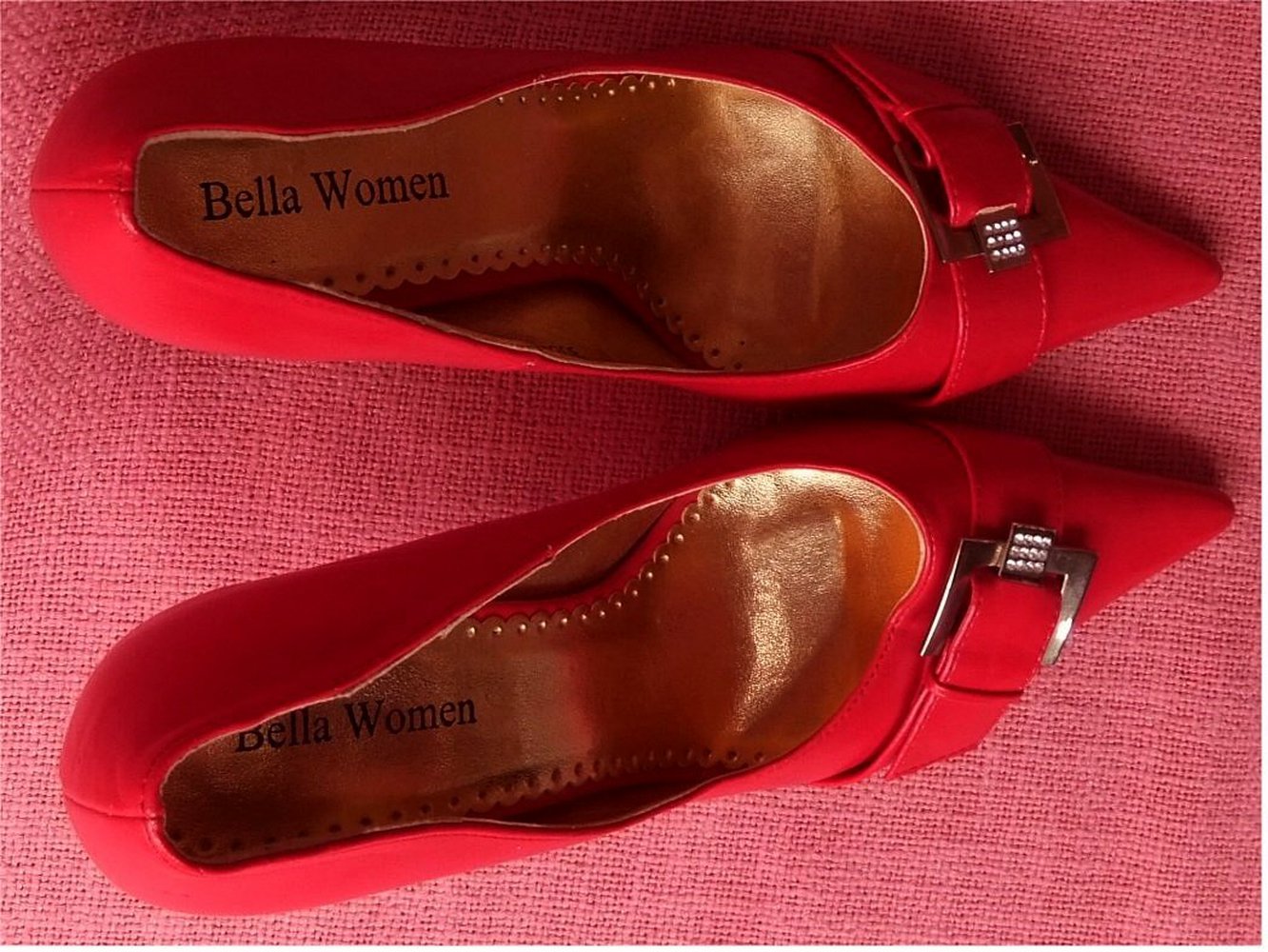 Spitzlaufende Bella Women Pumps rot mit Schnalle - Größe 38 - Absatz ca.8,5 cm