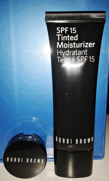 Bobbi Brown SPF 15 Tinted Moisturizer Light Tint +  Corrector Light Peach