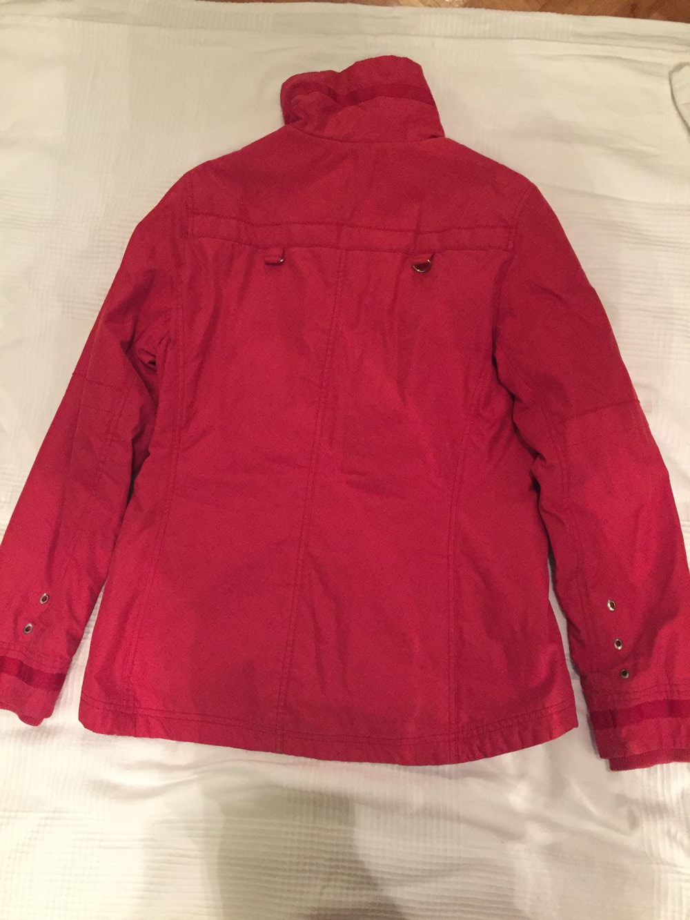 Rote Übergangsjacke von ESPRIT