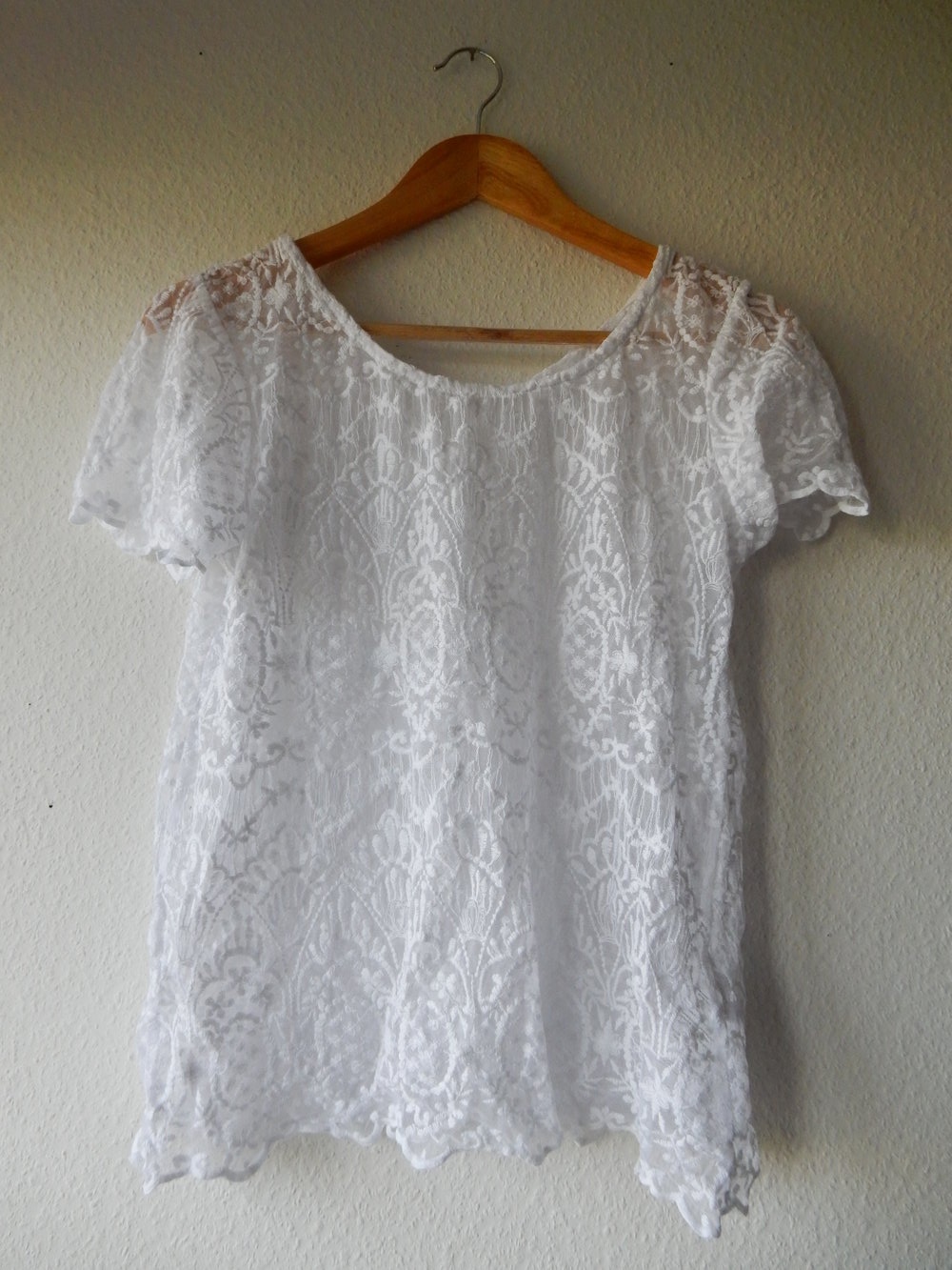 Süßes Spitzenshirt