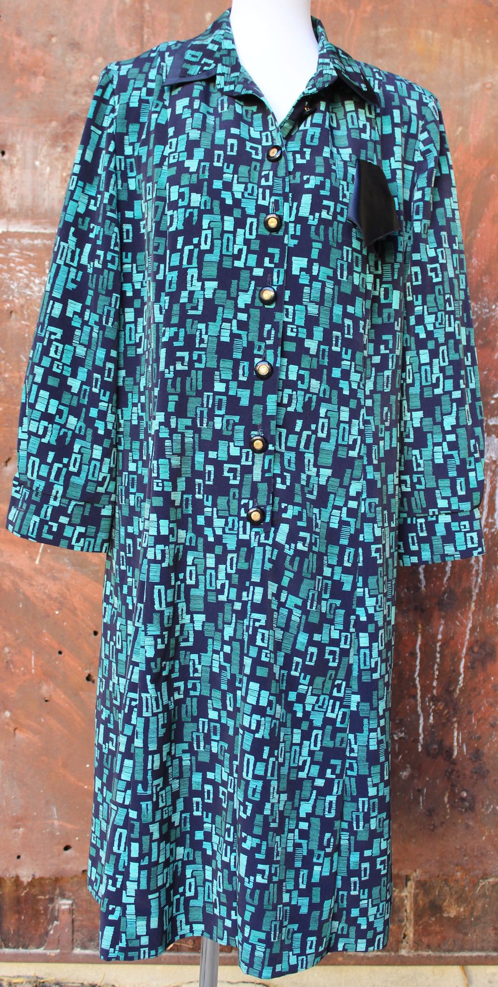 dunkelblau türkises Vintagekleid mit Muster, Kurzgröße 23 bzw. Größe 46