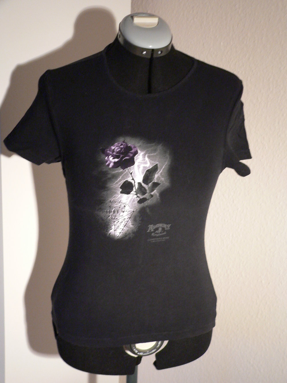 beidseitig bedrucktes T-Shirt von Alchemy Gothic