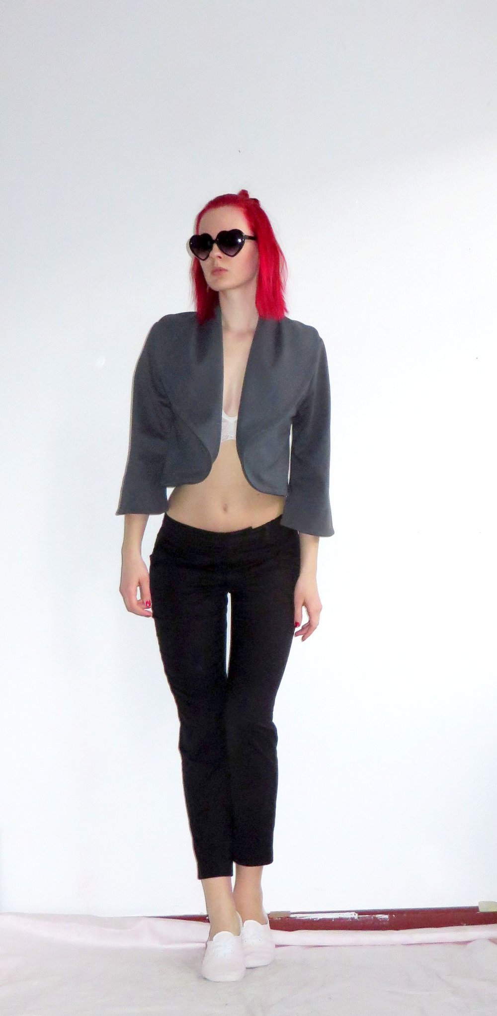 Postapokalyptisches Kurzjäckchen Gr. onesize anthrazit riesiger Kragen Cardigan