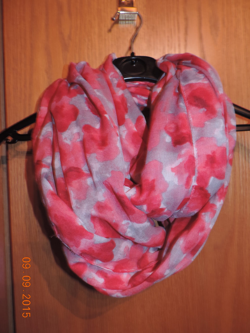 Esprit Schlauchschal Loop Tuch Schal rot rosa grau weiß