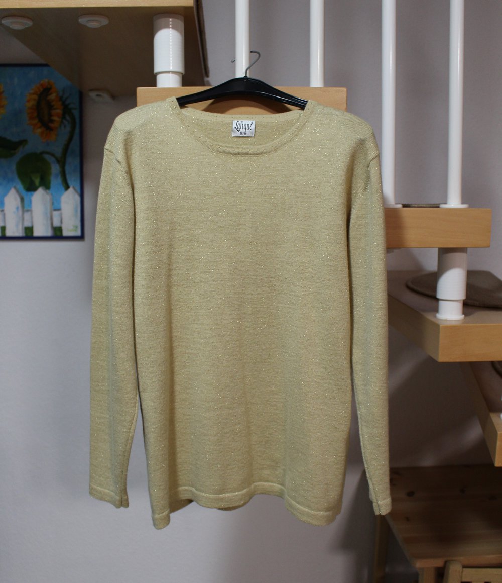 346. Dünner Wollpullover von Lalique, Gr. 36-38, Farbe gold