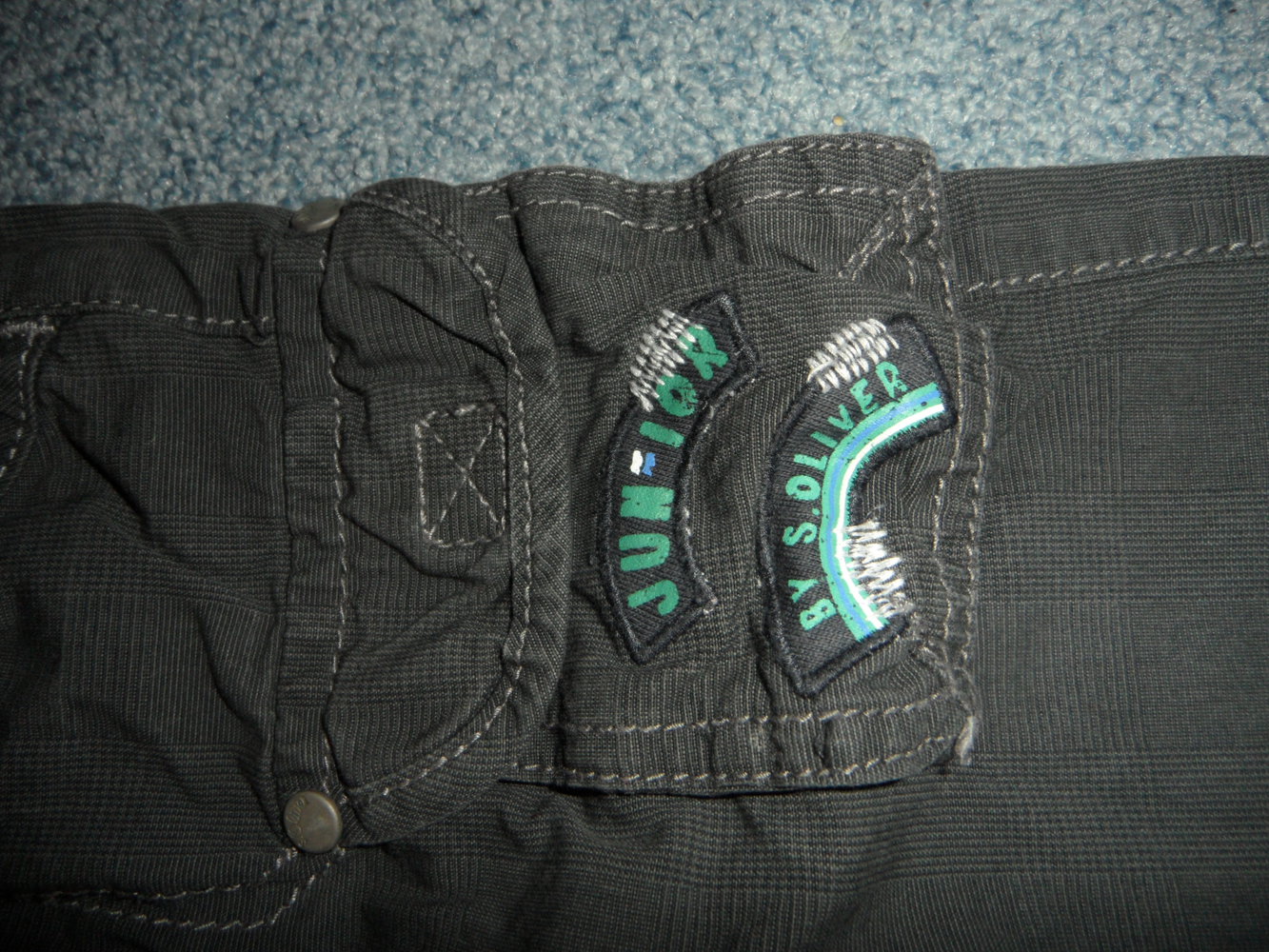 s.Oliver dünne Cargohose Gr. 80 dezent kariert