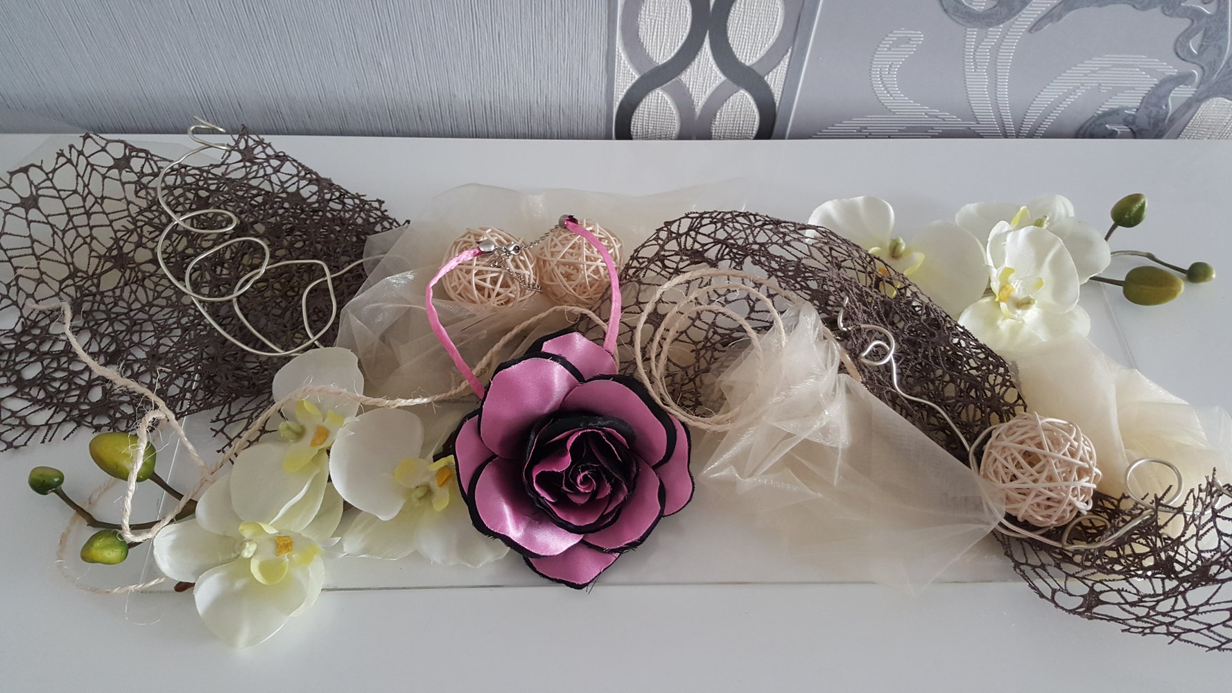 Schwarz Pinke Blume Halsband Lolita Kette oder Brosche Cosplay