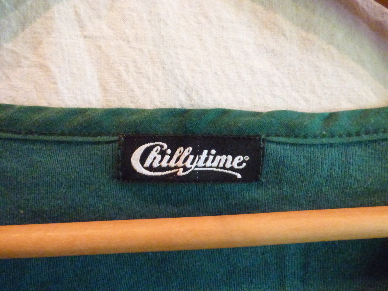 Smaragdgrünes T-Shirt