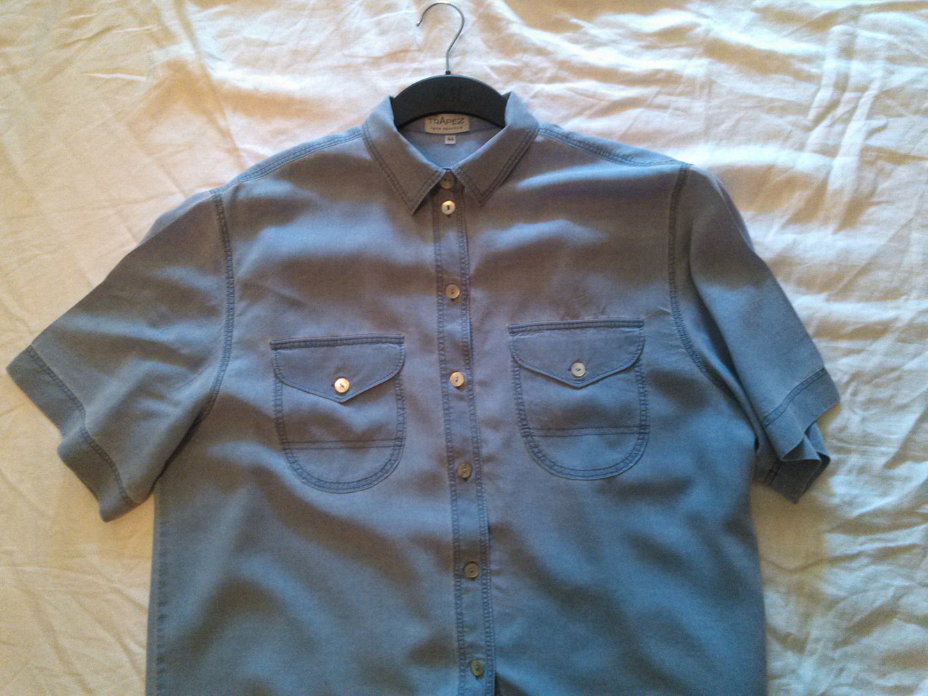 Schöne sportliche Hemdbluse in hellblau von Trapez Ligne Sportive  Gr. 44