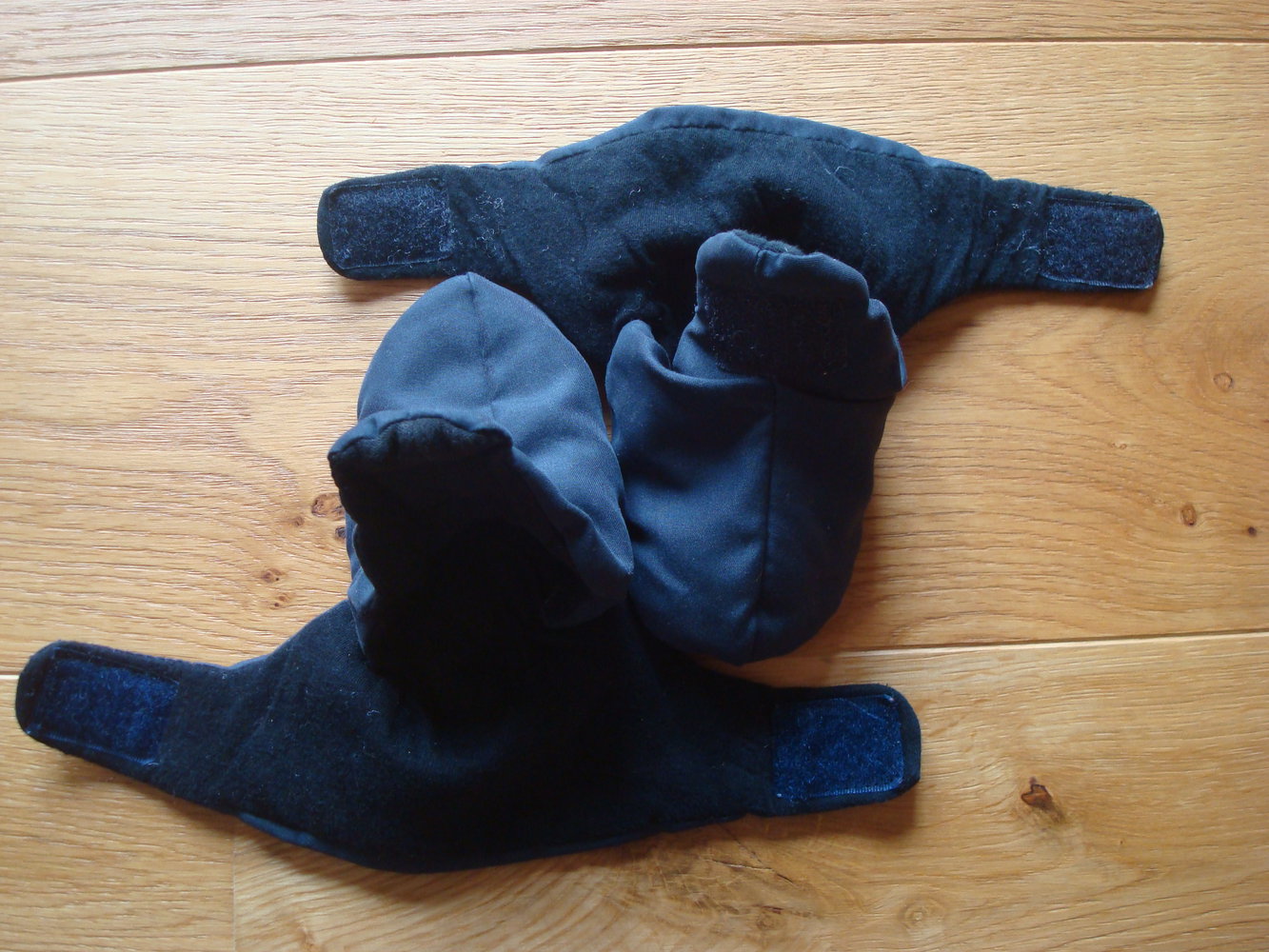 süße Wagenschuhe, Krabbelschuhe, Thermoschuhe, Babyschuhe Gr. 15