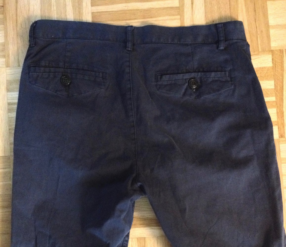 Tolle figurbetonte Stoffhose von H&M