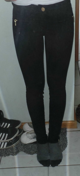 schwarze Hose