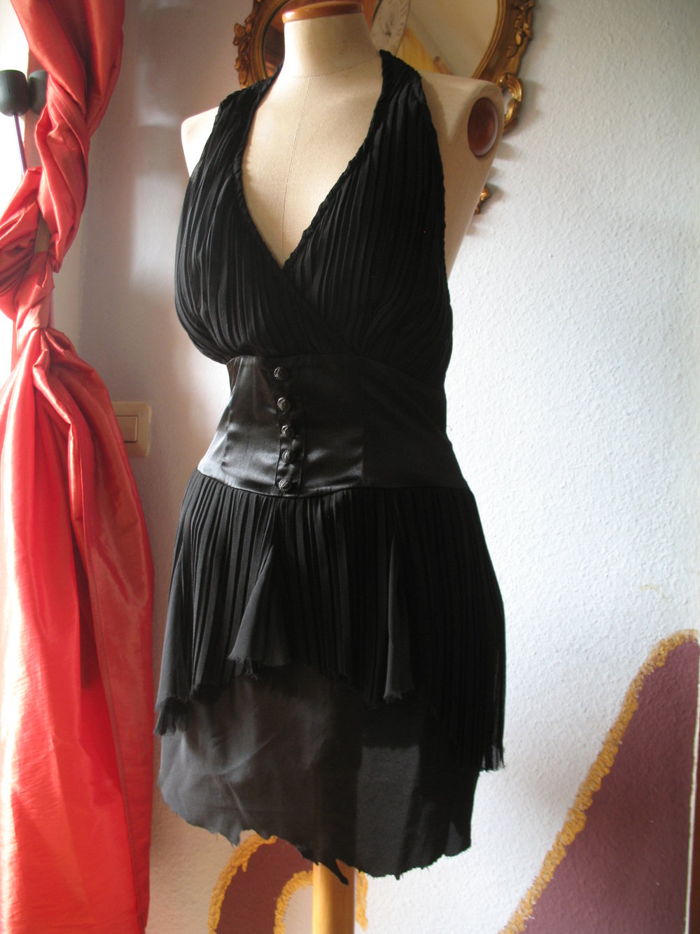 feztiges Schwarzes Neckholder