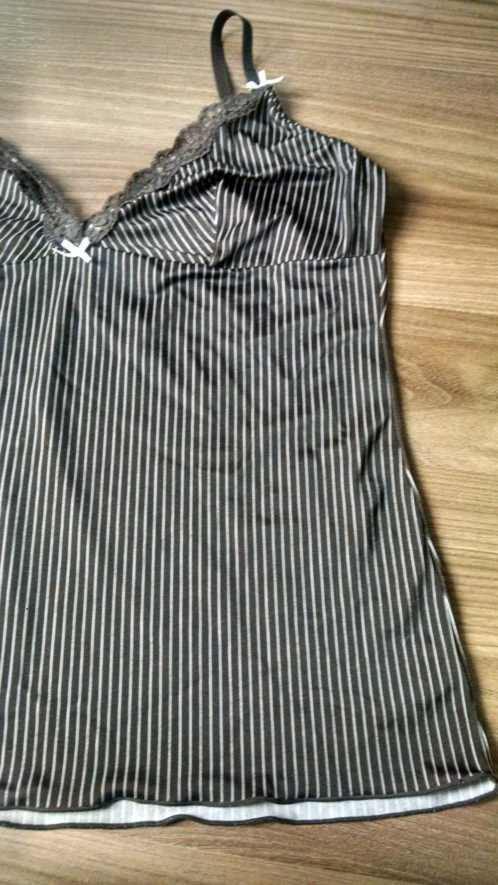 Gestreiftes Hemdchen Gr. M