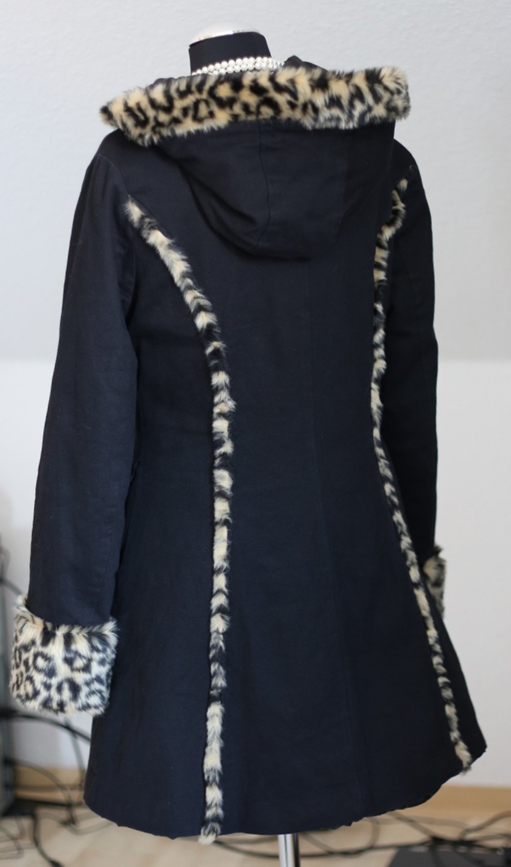 Leo Mantel Living Dead Souls S