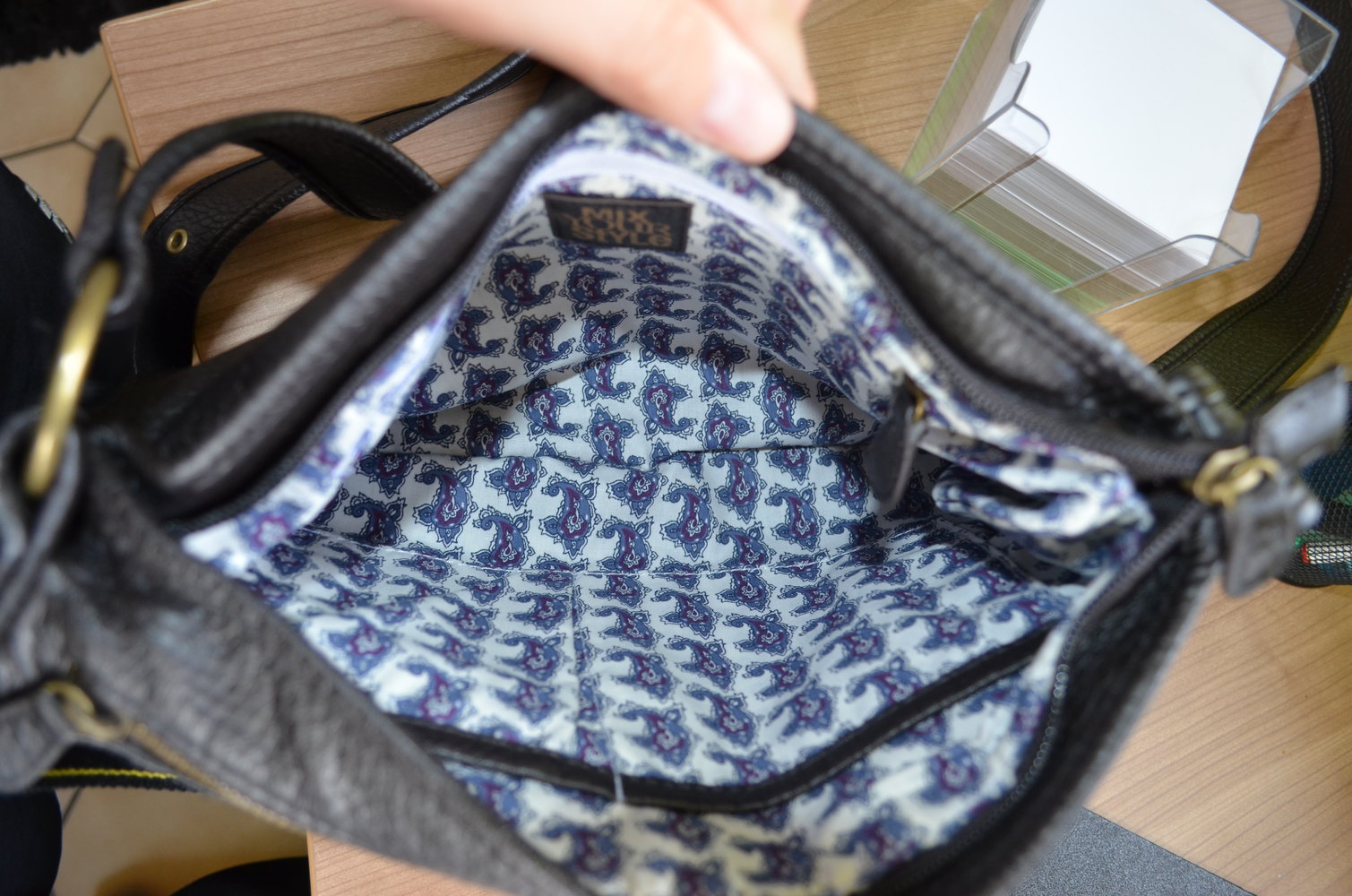 dunkelbraune Lederhandtasche