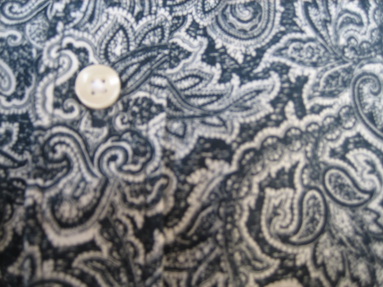 Topmodisches Hemd G. 39/40, starkes Paisley-Muster blau/weiß, NEU