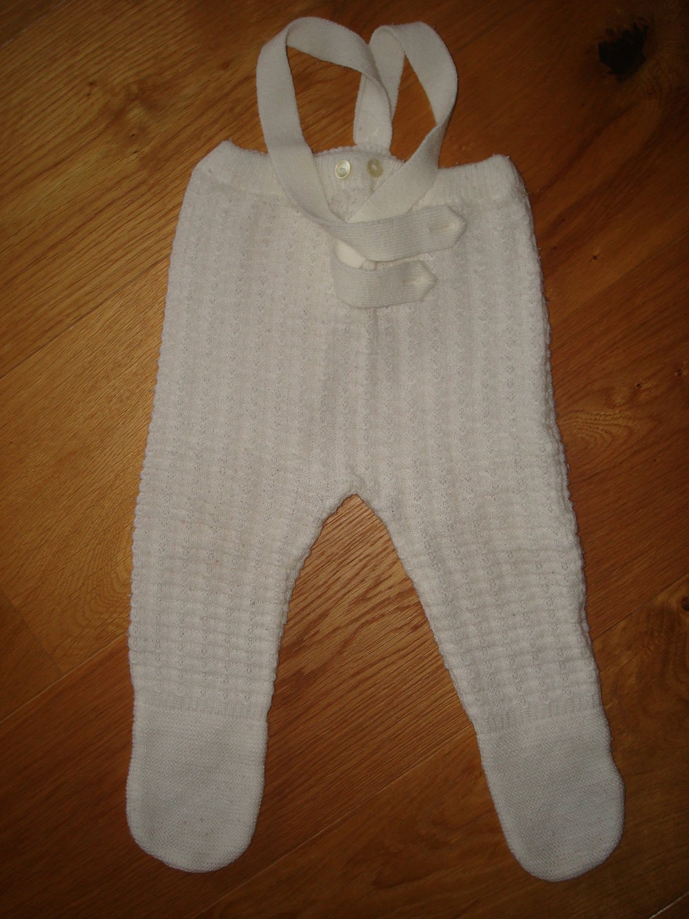 süßes Strampelstrickset, Strampelhose und Pullover, Unisex Gr. 74