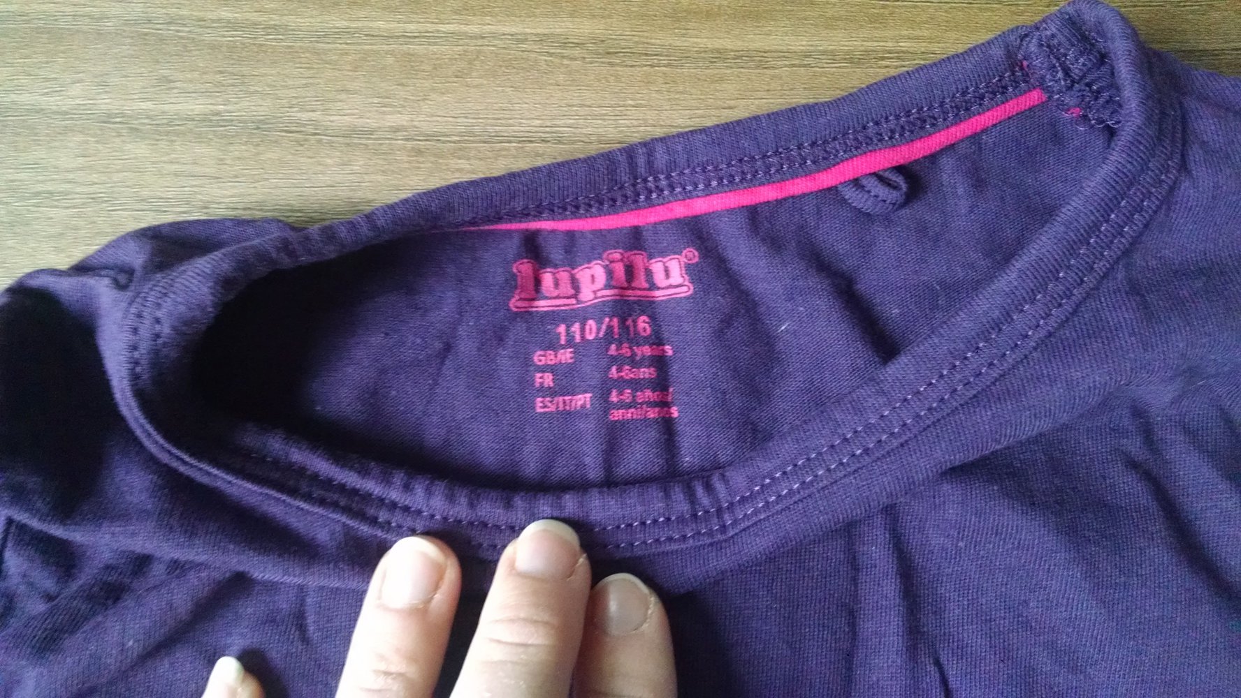 !Neu! !Ungetragen! Lila Langarmshirt Gr. 110/116