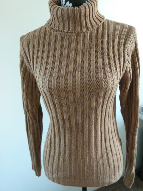 Fluid, kuscheliger Rollkragen Pullover - Größe 34 / 36 / 38
